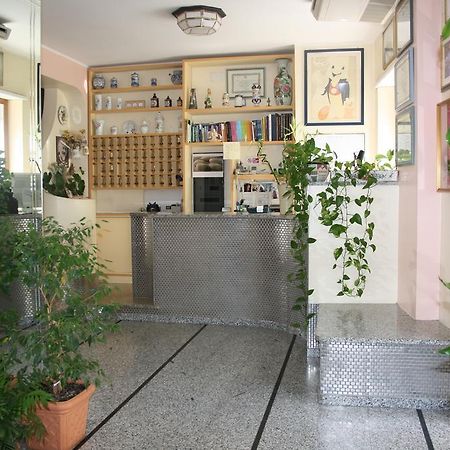 Hotel Grillo Nuoro  Zewnętrze zdjęcie