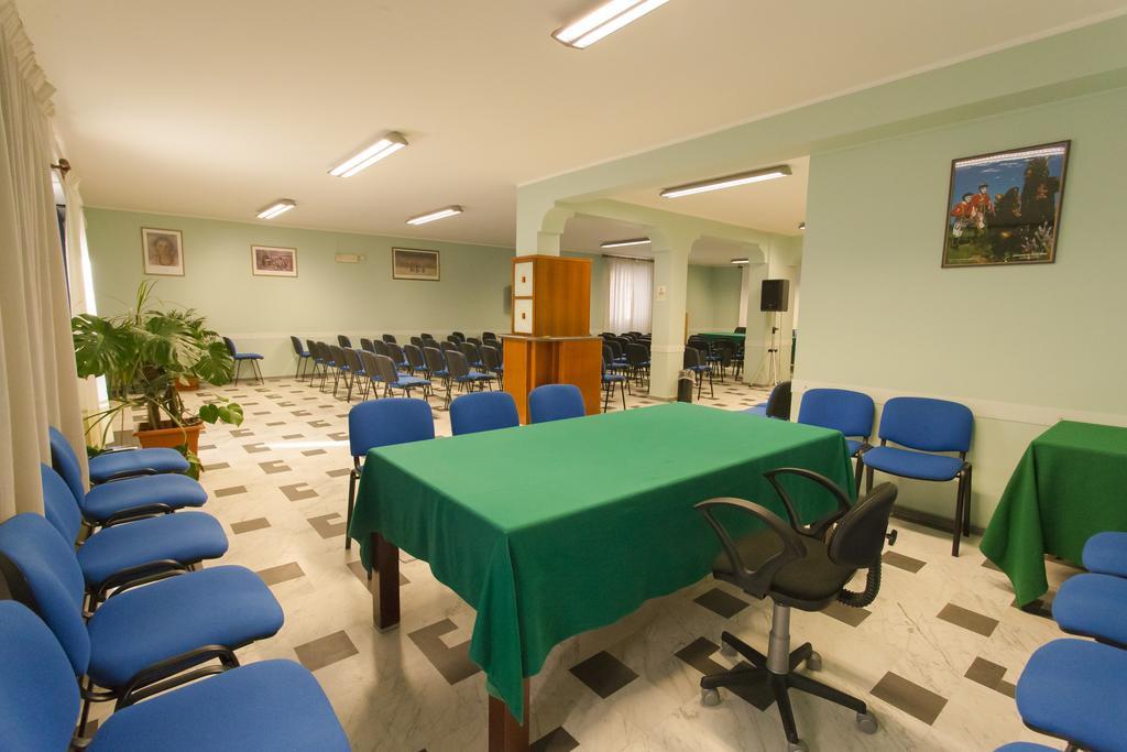 Hotel Grillo Nuoro  Zewnętrze zdjęcie