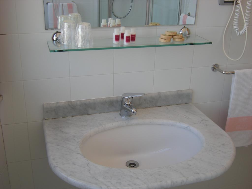 Hotel Grillo Nuoro  Zewnętrze zdjęcie